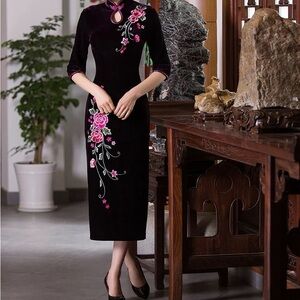 Elegant Dark Purple Floral Embroidered Velvet Cheongsam Qipao Dress